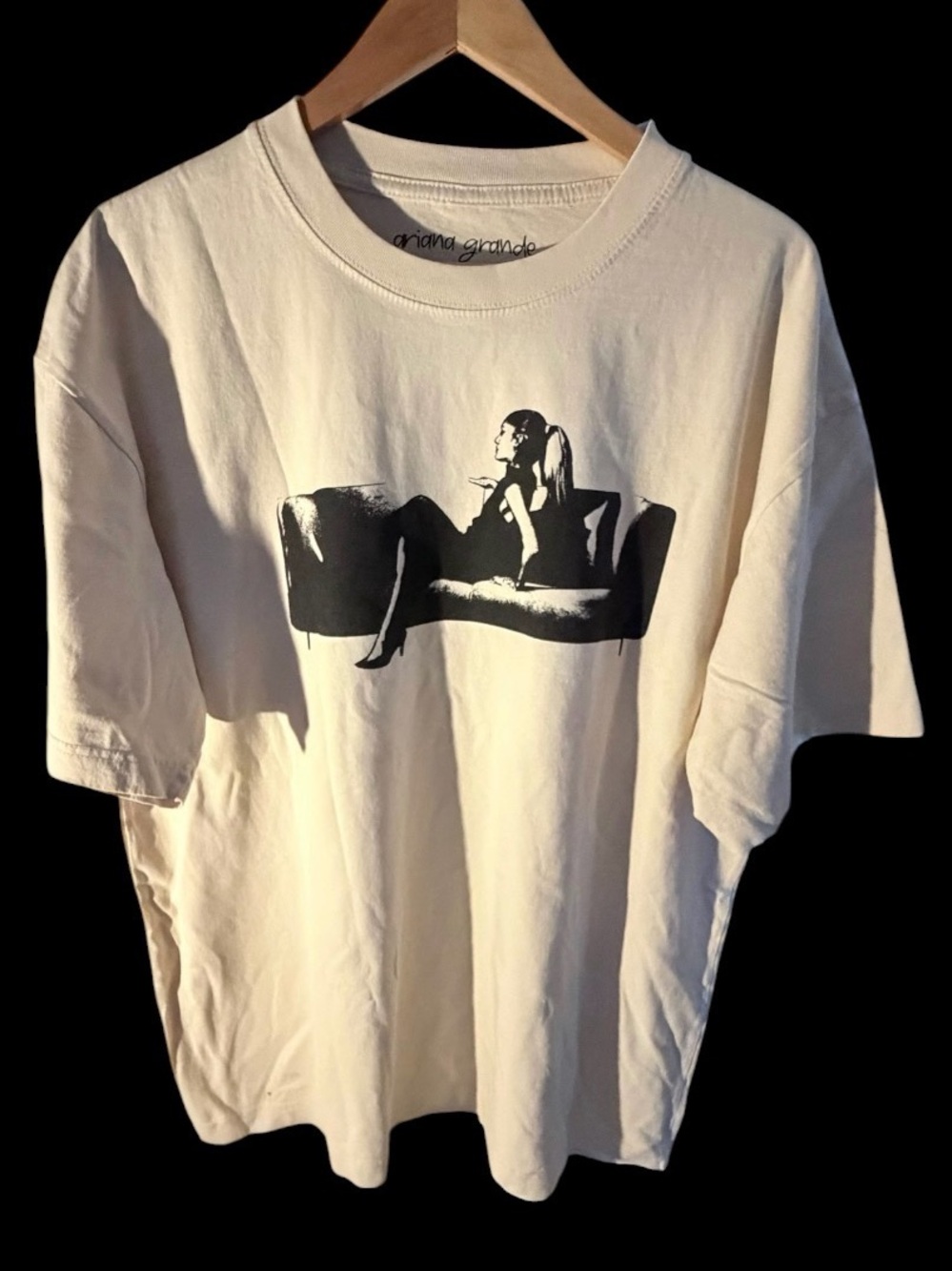 Ariana Grande UO Exclusive eternal sunshine Graphic T Shirt Size XL